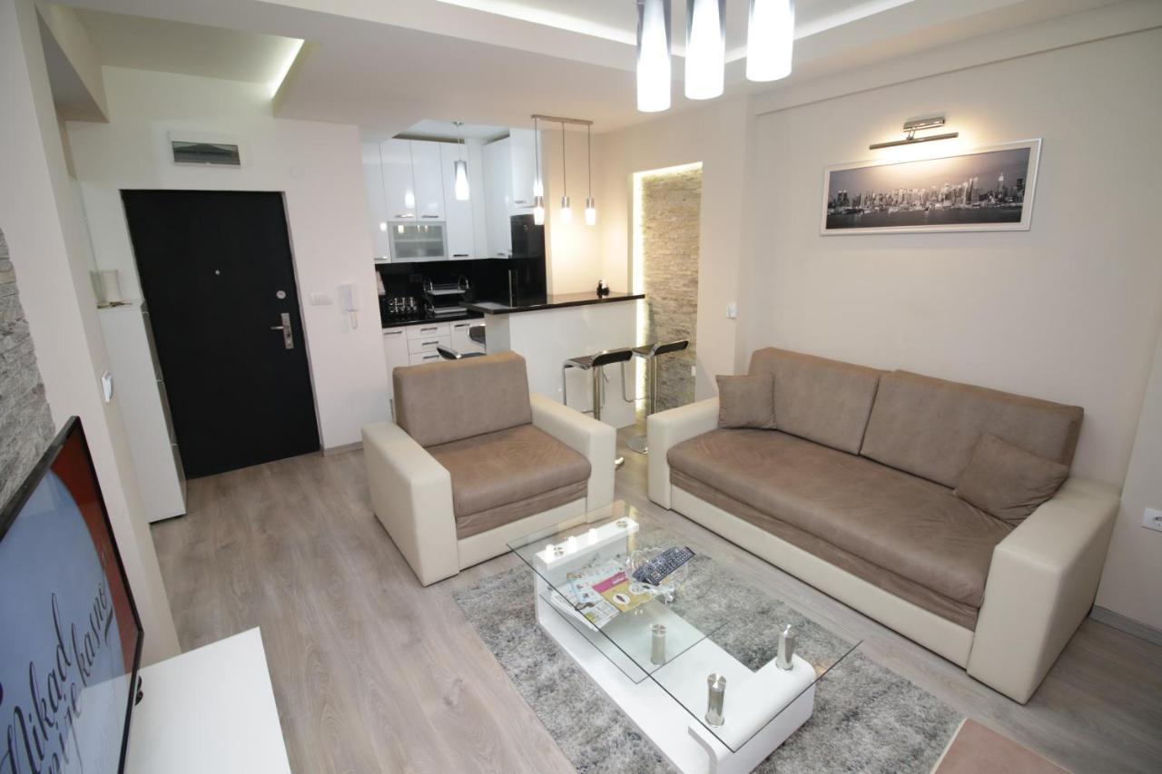 Diva Lux Apartman เบลเกรด ภายนอก รูปภาพ