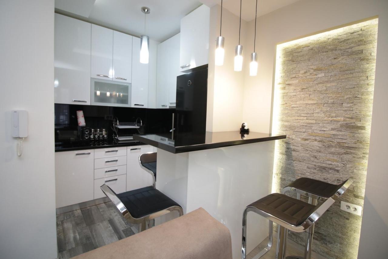 Diva Lux Apartman เบลเกรด ภายนอก รูปภาพ